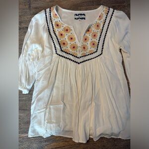 Anthropologie Elegant Cream Tunic with Floral Embroidery